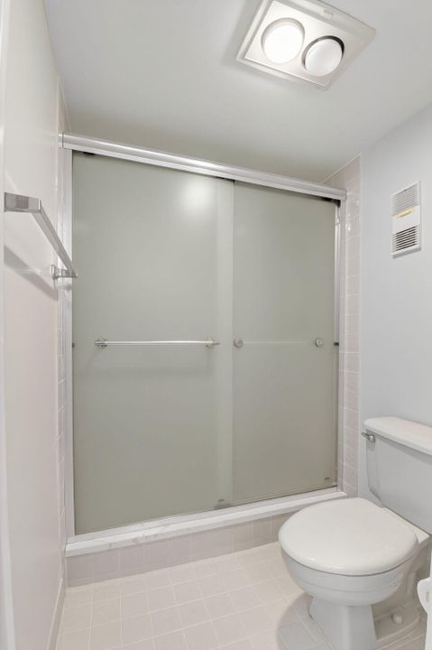 For Rent: $2,500 (2 beds, 2 baths, 1362 Square Feet)