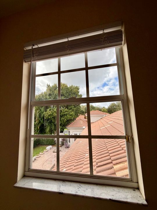 For Sale: $675,000 (4 beds, 3 baths, 2300 Square Feet)