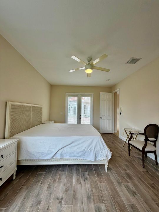 For Sale: $675,000 (4 beds, 3 baths, 2300 Square Feet)