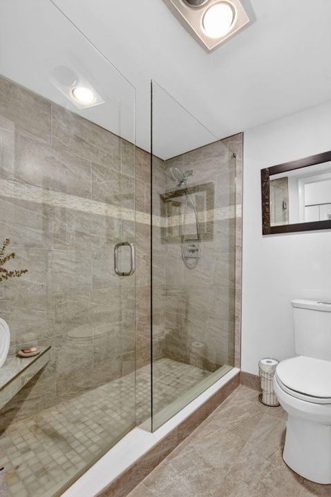 На продажу: $350,000 (2 спален, 2 ванн, 1216 Квадратных фут)