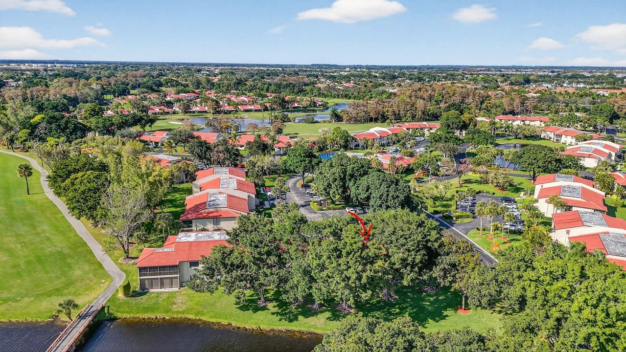 На продажу: $350,000 (2 спален, 2 ванн, 1216 Квадратных фут)