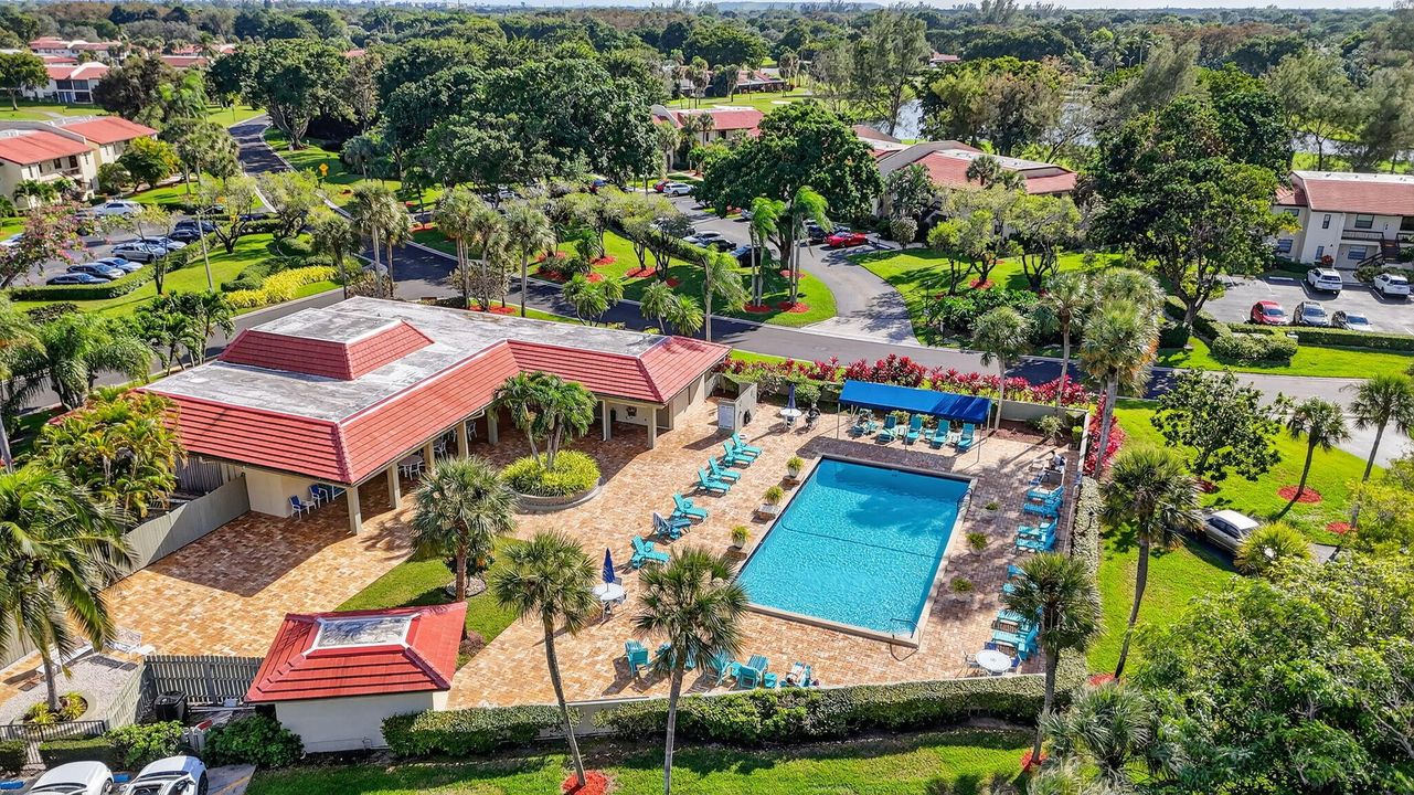 На продажу: $350,000 (2 спален, 2 ванн, 1216 Квадратных фут)