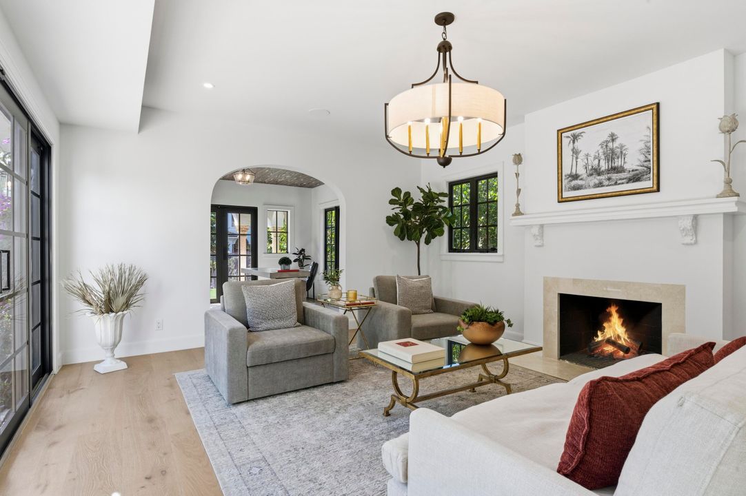 На продажу: $7,300,000 (4 спален, 4 ванн, 4167 Квадратных фут)