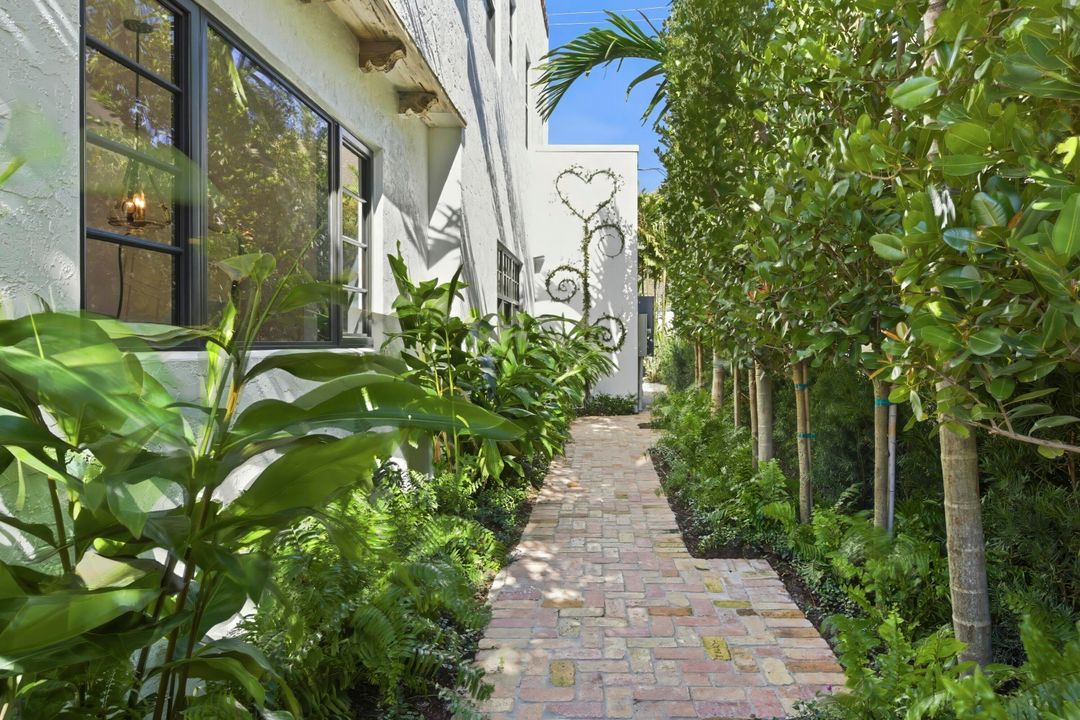 На продажу: $7,300,000 (4 спален, 4 ванн, 4167 Квадратных фут)