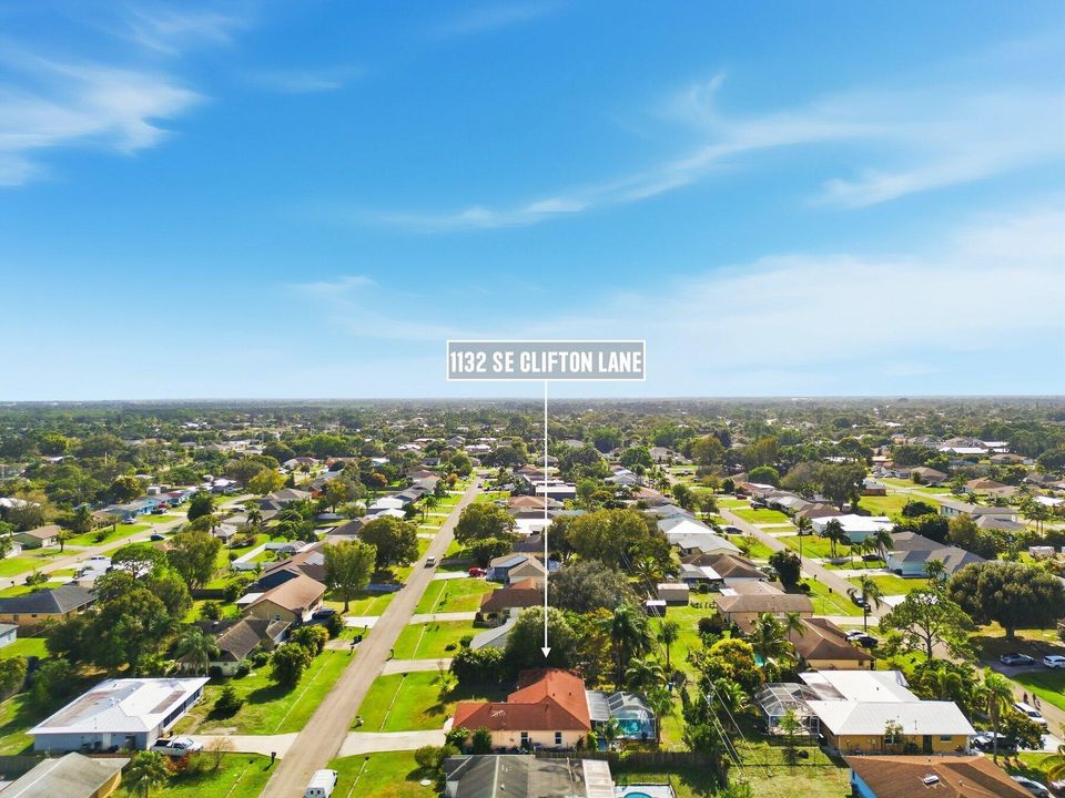 For Sale: $374,000 (3 beds, 2 baths, 1564 Square Feet)