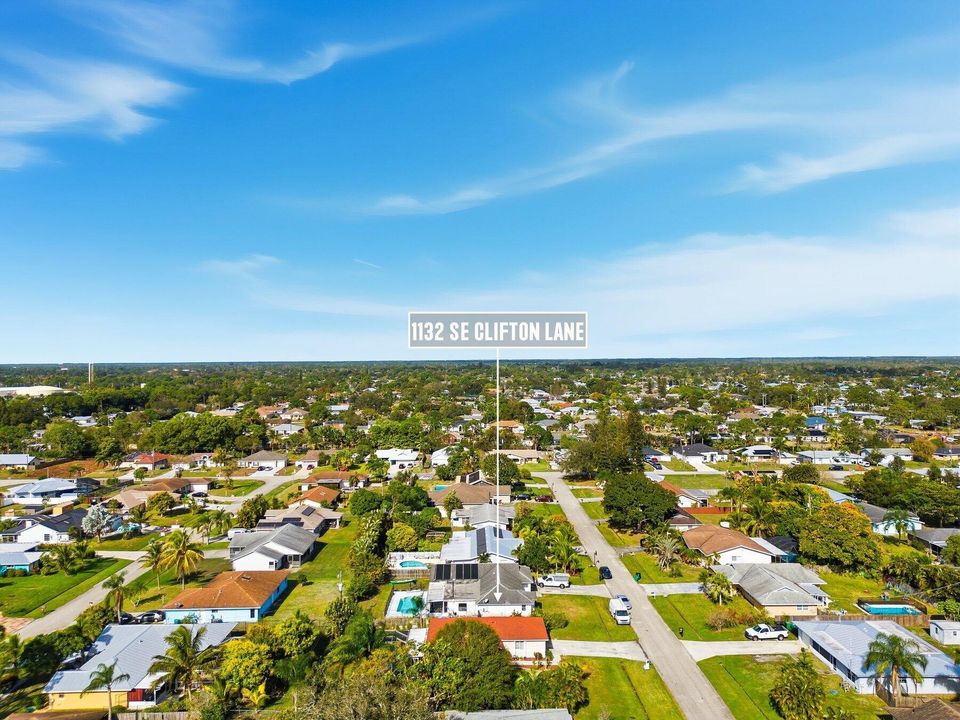 For Sale: $374,000 (3 beds, 2 baths, 1564 Square Feet)