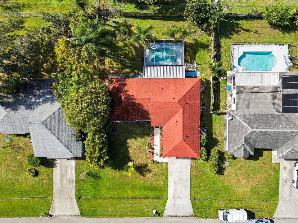 For Sale: $374,000 (3 beds, 2 baths, 1564 Square Feet)