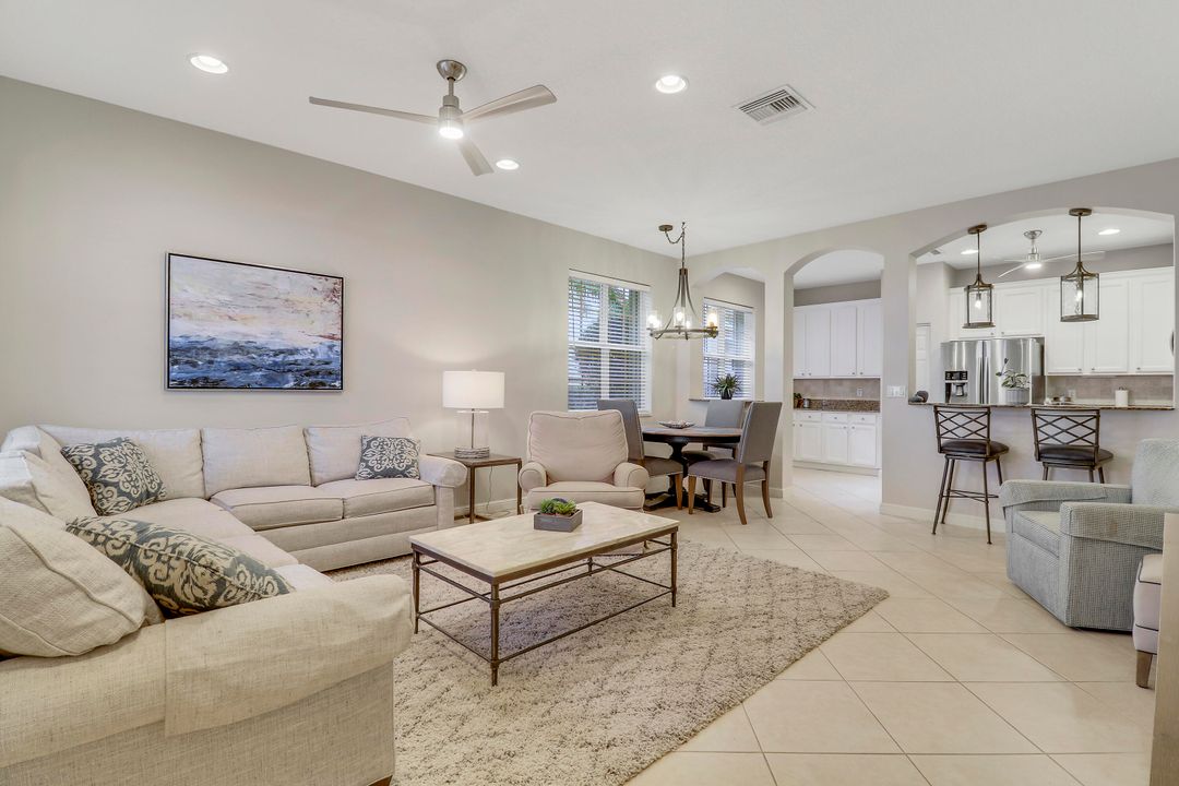 出租: $3,600 (3 贝兹, 2 浴室, 1610 平方英尺)