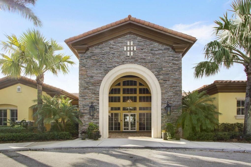 出租: $3,600 (3 贝兹, 2 浴室, 1610 平方英尺)