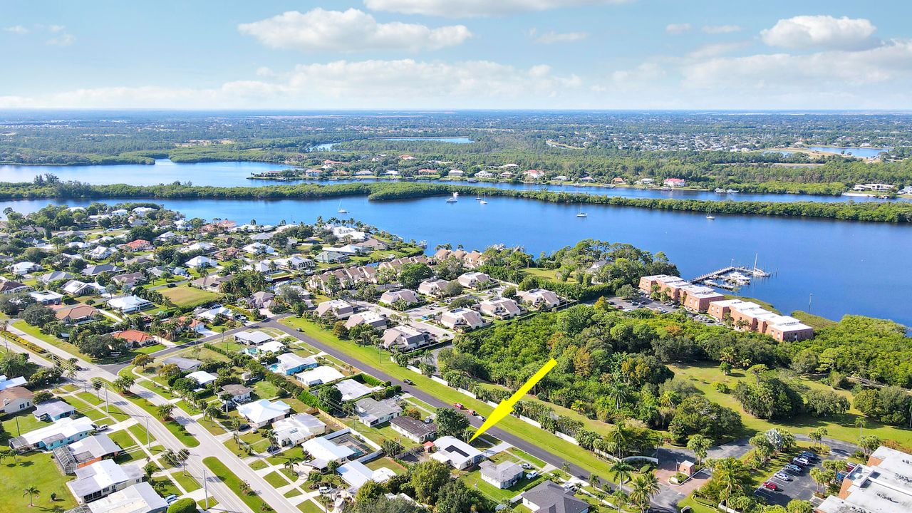 En Venta: $283,000 (3 camas, 1 baños, 1380 Pies cuadrados)