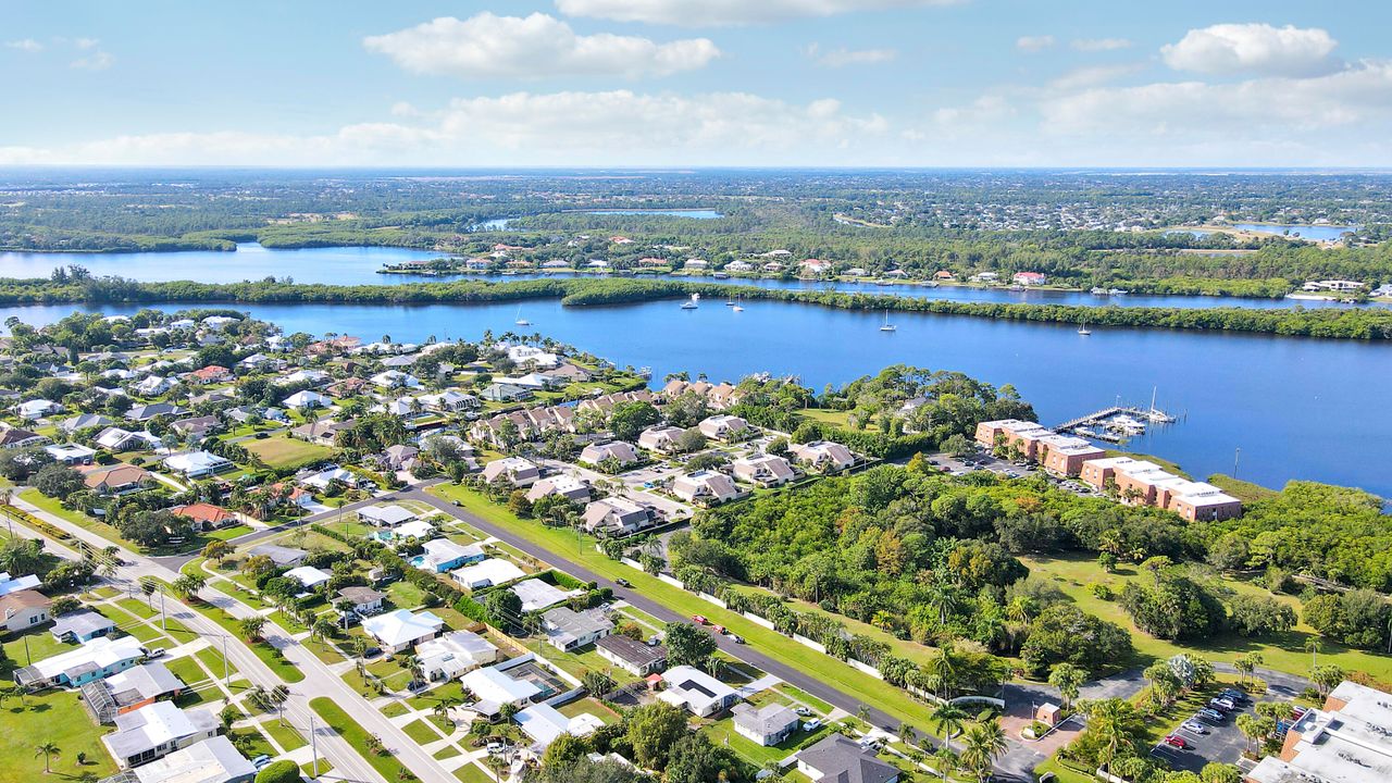 En Venta: $283,000 (3 camas, 1 baños, 1380 Pies cuadrados)