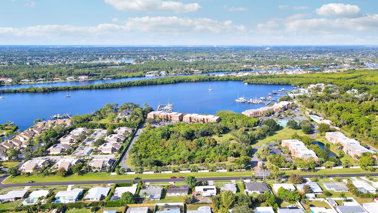 En Venta: $283,000 (3 camas, 1 baños, 1380 Pies cuadrados)