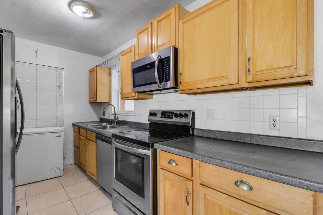 En Venta: $283,000 (3 camas, 1 baños, 1380 Pies cuadrados)