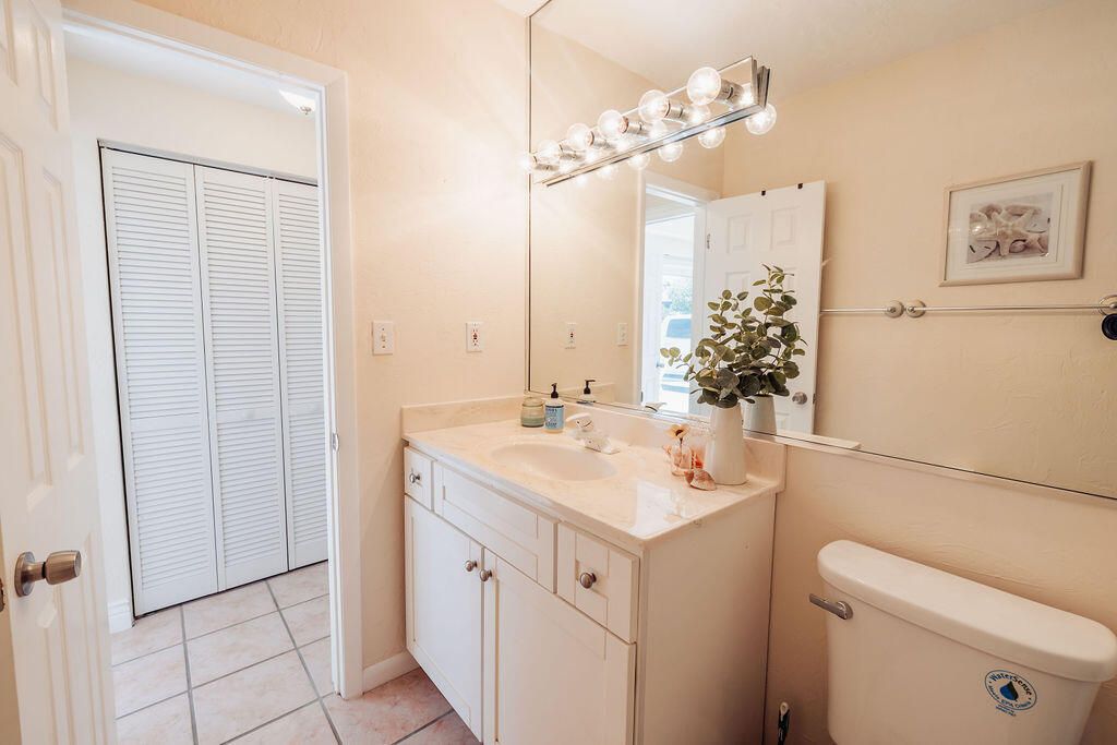 For Sale: $2,650,000 (3 beds, 3 baths, 2294 Square Feet)