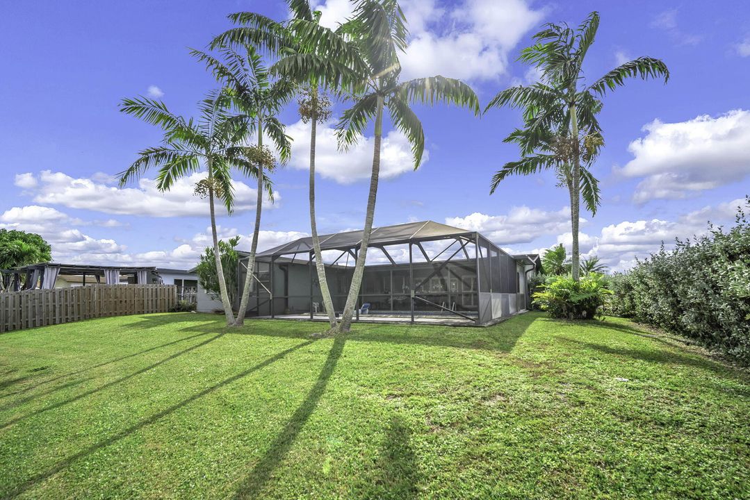 En Venta: $650,000 (4 camas, 2 baños, 1819 Pies cuadrados)