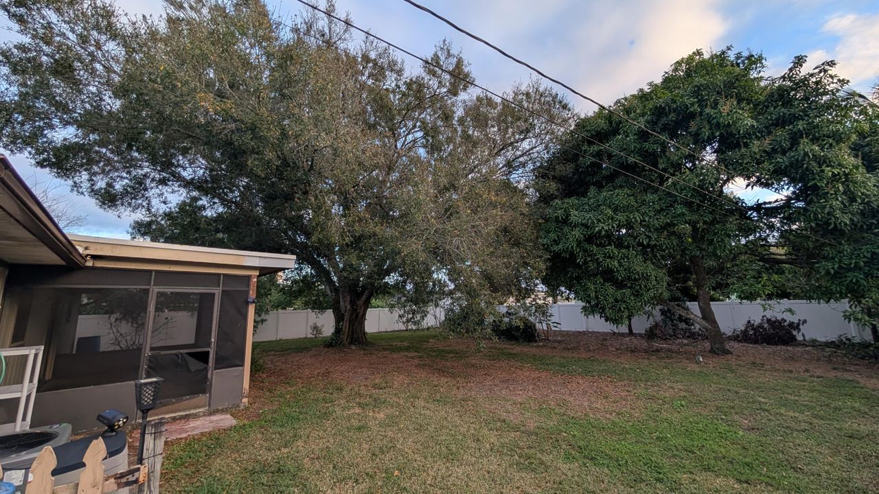 待售: $295,995 (2 贝兹, 2 浴室, 925 平方英尺)