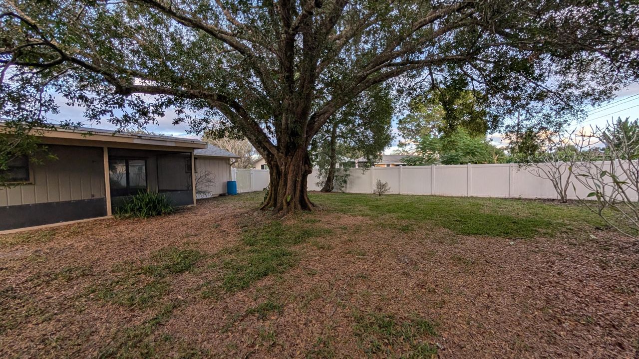 待售: $295,995 (2 贝兹, 2 浴室, 925 平方英尺)