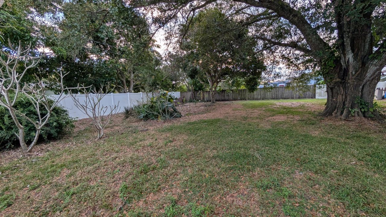 待售: $295,995 (2 贝兹, 2 浴室, 925 平方英尺)