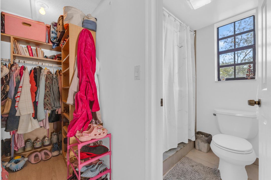 En Venta: $320,000 (2 camas, 2 baños, 938 Pies cuadrados)