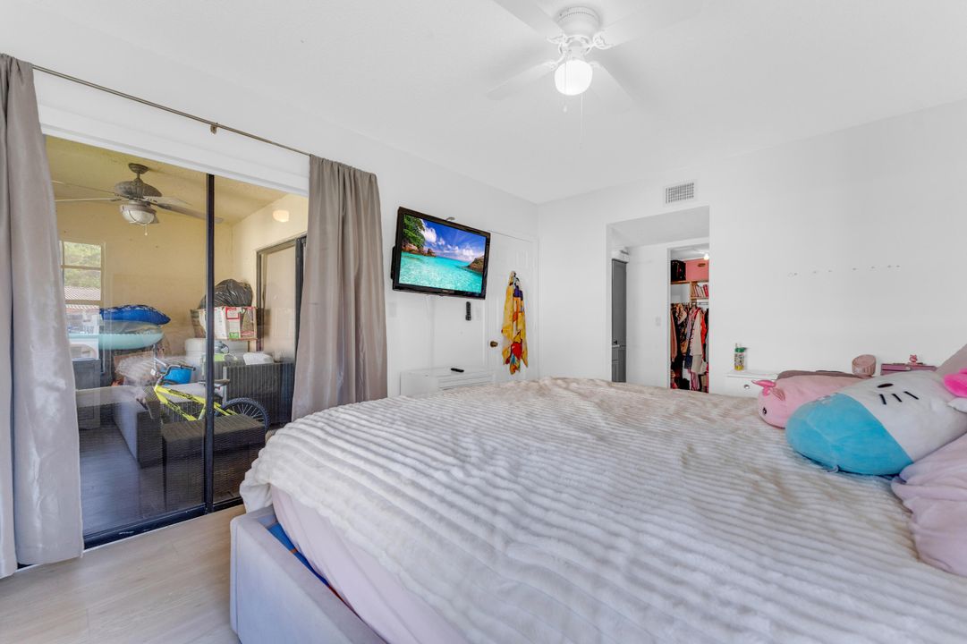 En Venta: $320,000 (2 camas, 2 baños, 938 Pies cuadrados)