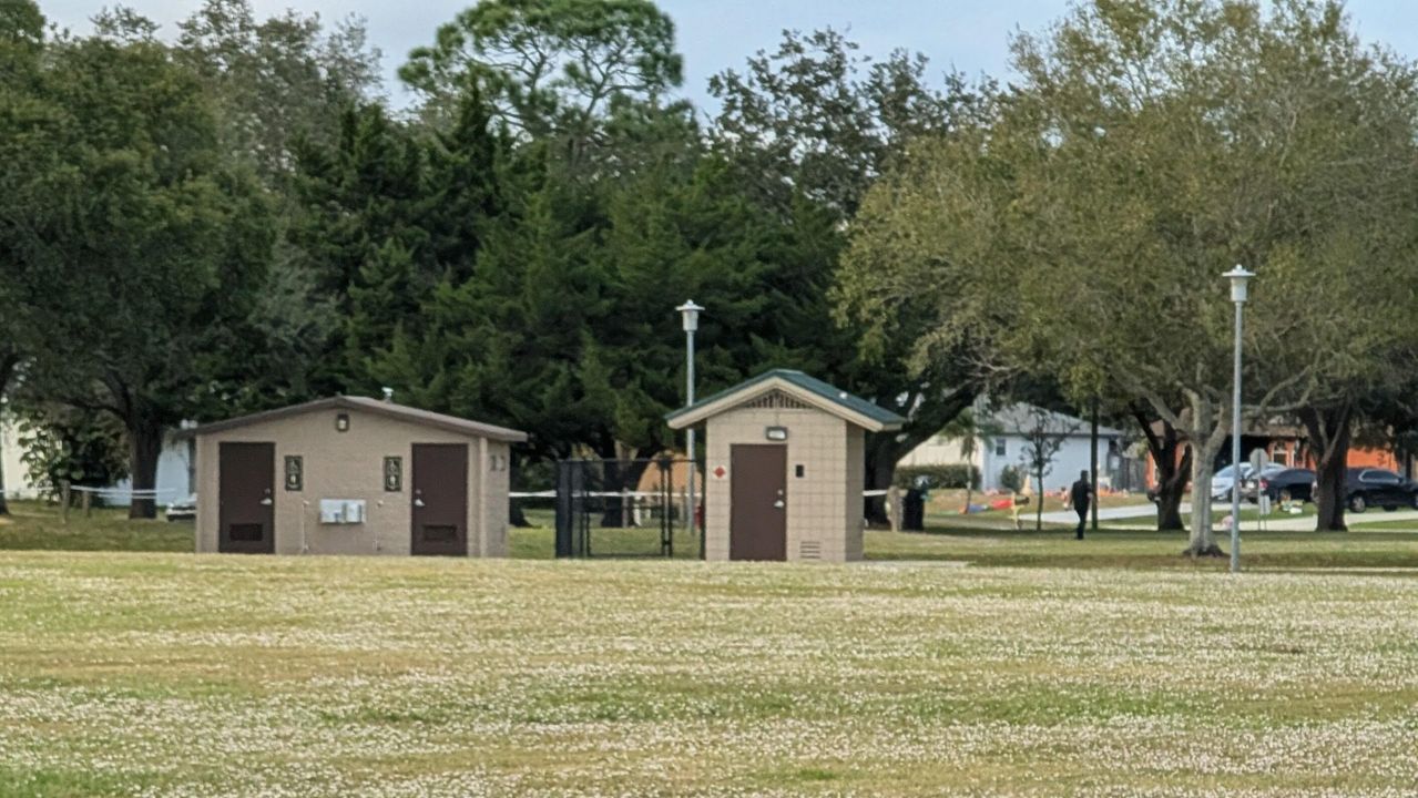 待售: $295,995 (2 贝兹, 2 浴室, 925 平方英尺)