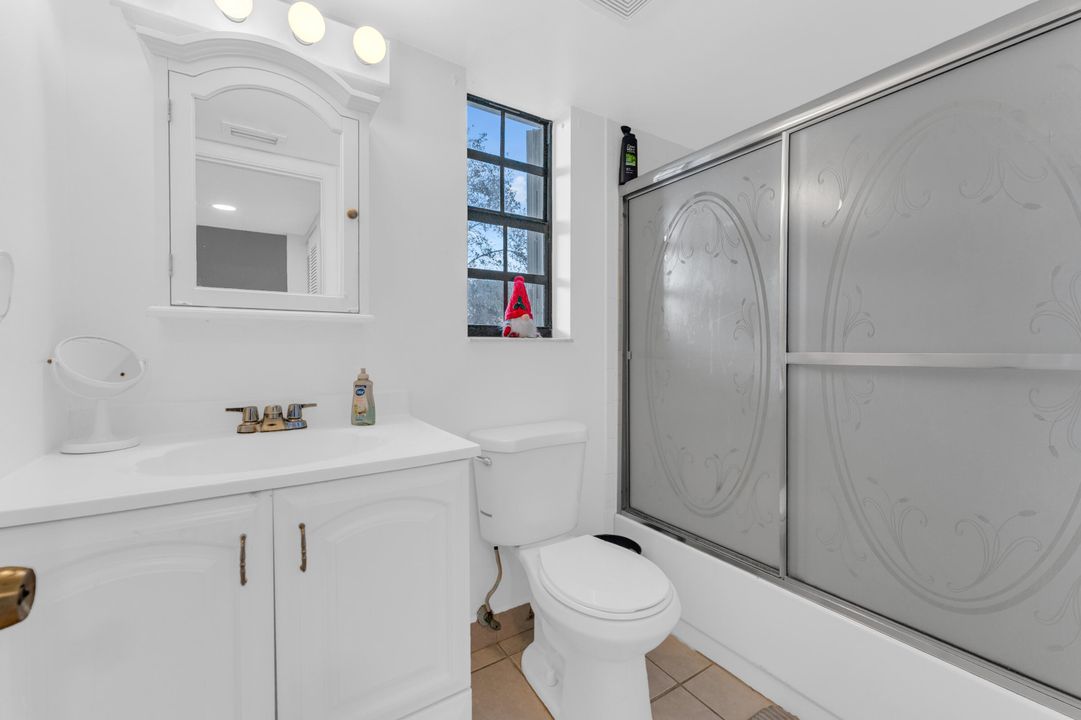 En Venta: $320,000 (2 camas, 2 baños, 938 Pies cuadrados)