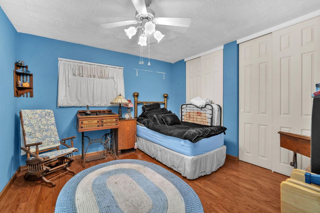 En Venta: $650,000 (4 camas, 2 baños, 1819 Pies cuadrados)