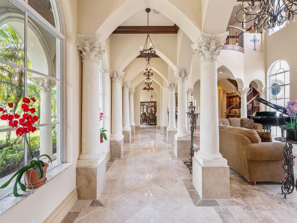 For Sale: $5,900,000 (6 beds, 7 baths, 8257 Square Feet)