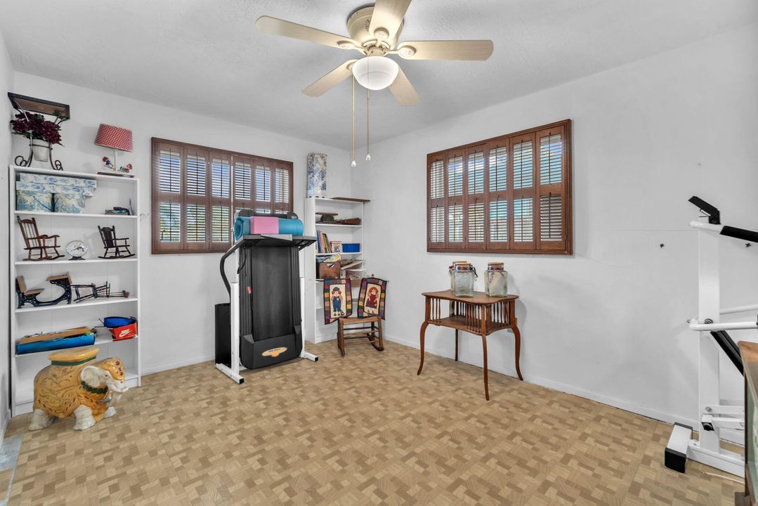 En Venta: $650,000 (4 camas, 2 baños, 1819 Pies cuadrados)