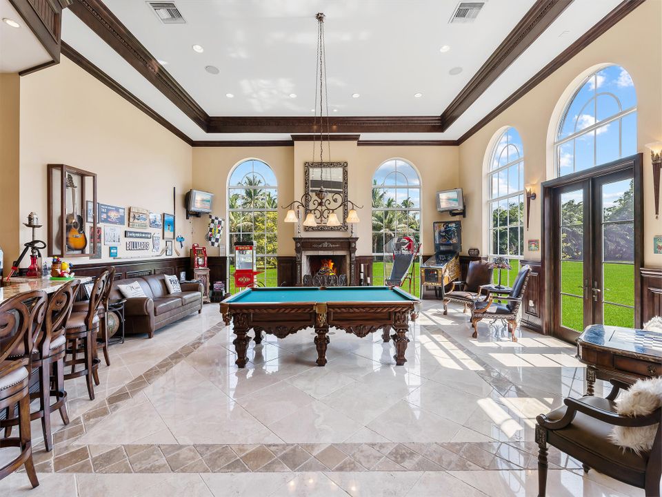 For Sale: $5,900,000 (6 beds, 7 baths, 8257 Square Feet)