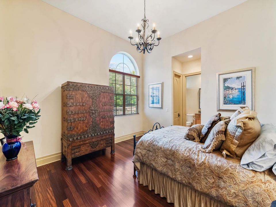 For Sale: $5,900,000 (6 beds, 7 baths, 8257 Square Feet)