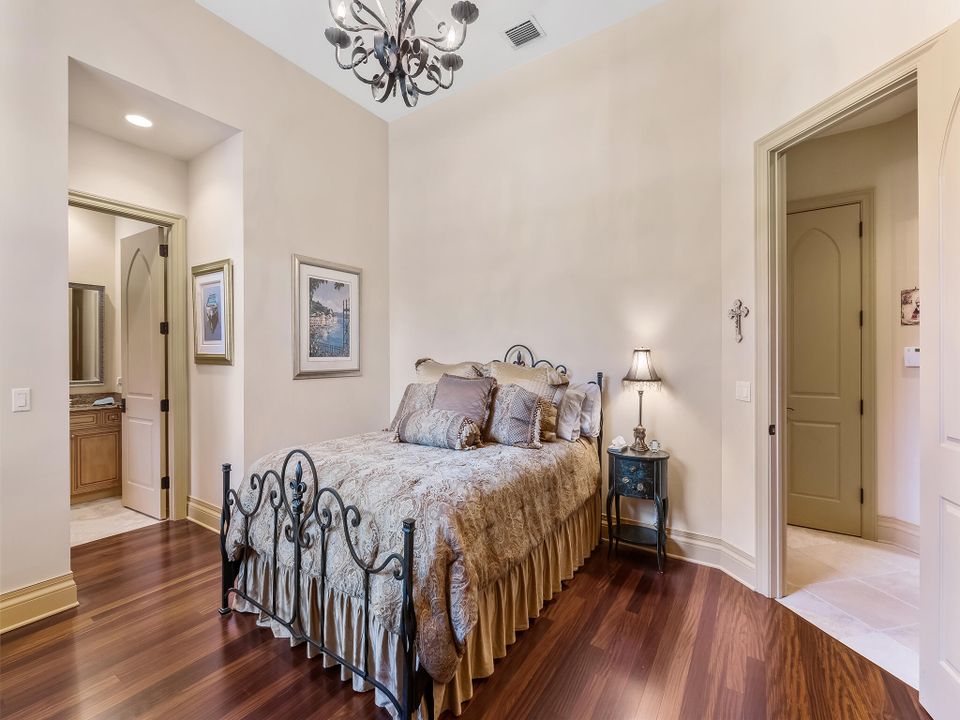 For Sale: $5,900,000 (6 beds, 7 baths, 8257 Square Feet)