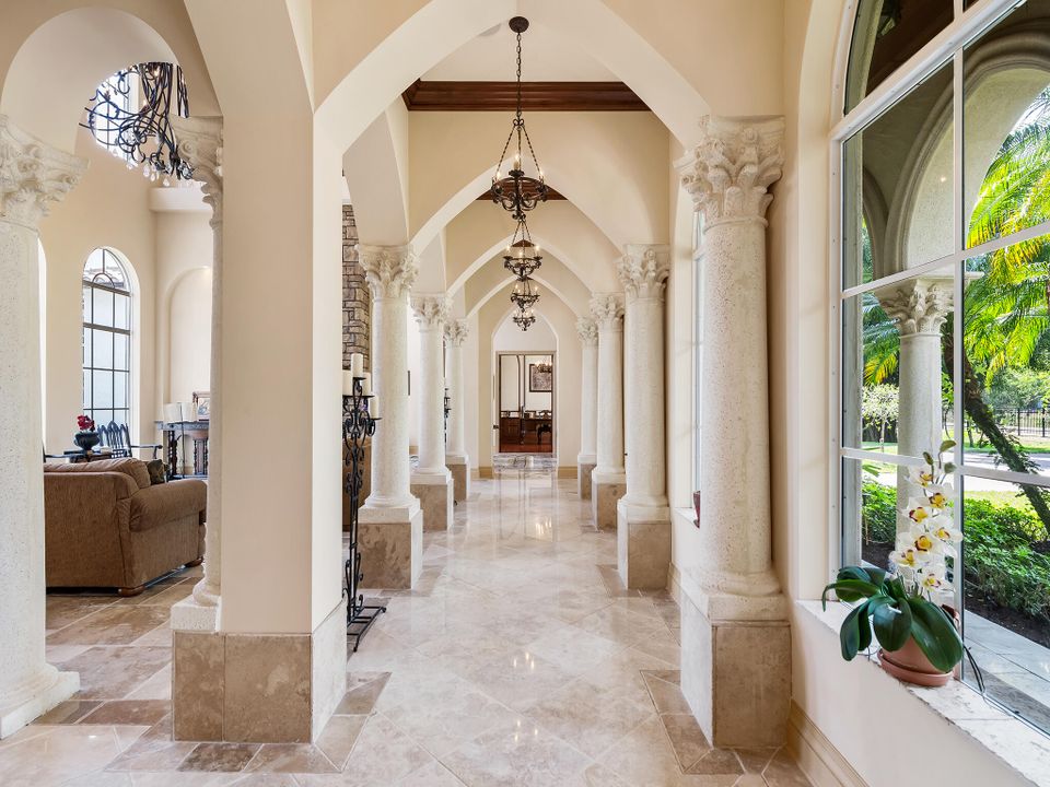 For Sale: $5,900,000 (6 beds, 7 baths, 8257 Square Feet)