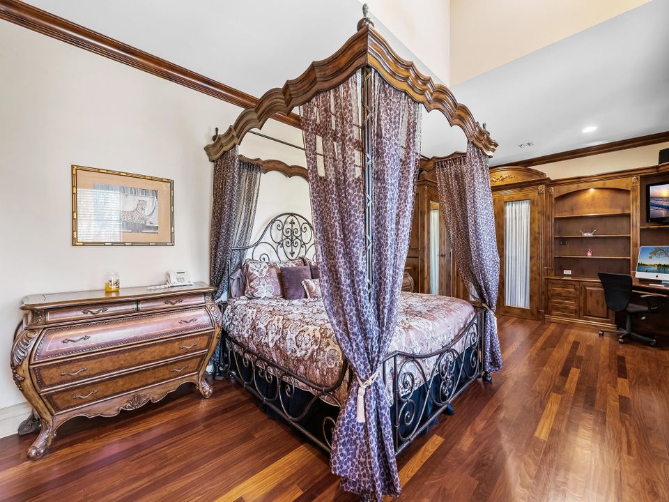 For Sale: $5,900,000 (6 beds, 7 baths, 8257 Square Feet)