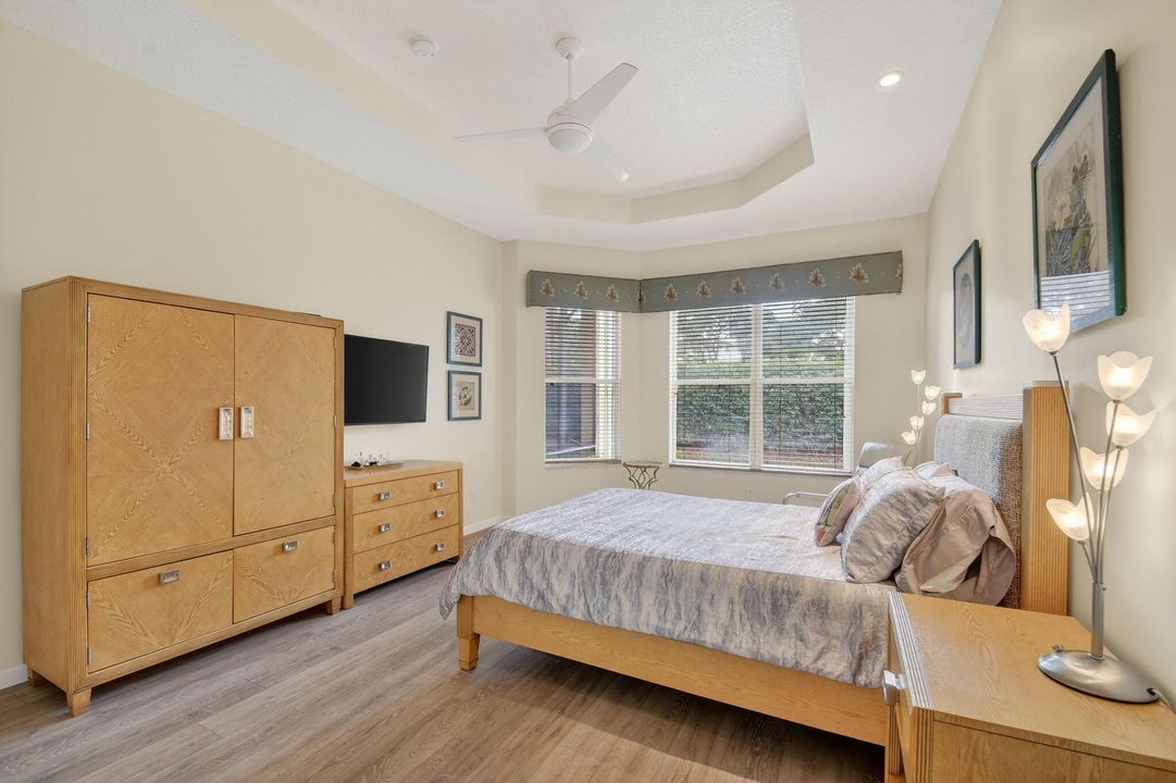 待售: $550,000 (3 贝兹, 2 浴室, 2188 平方英尺)