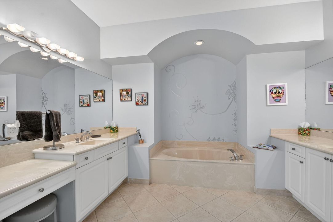 待售: $550,000 (3 贝兹, 2 浴室, 2188 平方英尺)