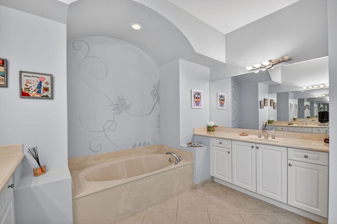 待售: $550,000 (3 贝兹, 2 浴室, 2188 平方英尺)