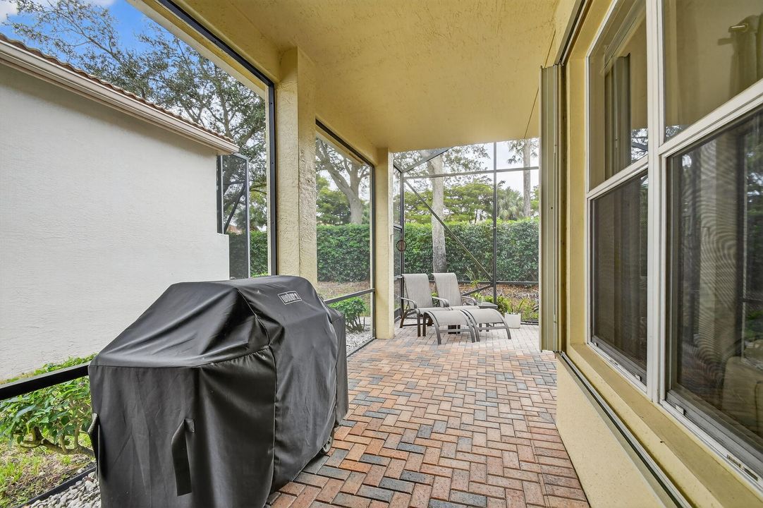 待售: $550,000 (3 贝兹, 2 浴室, 2188 平方英尺)