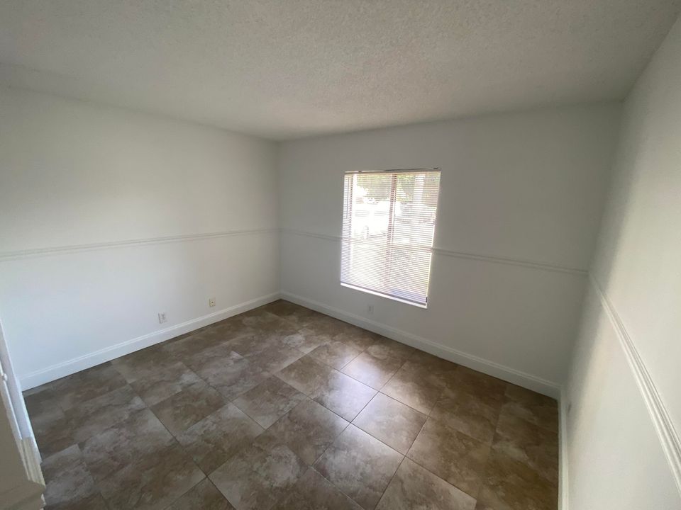 В аренду: $1,800 (2 спален, 2 ванн, 1104 Квадратных фут)