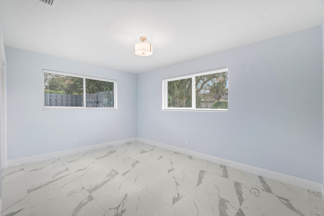 For Sale: $2,200,000 (4 beds, 2 baths, 2003 Square Feet)