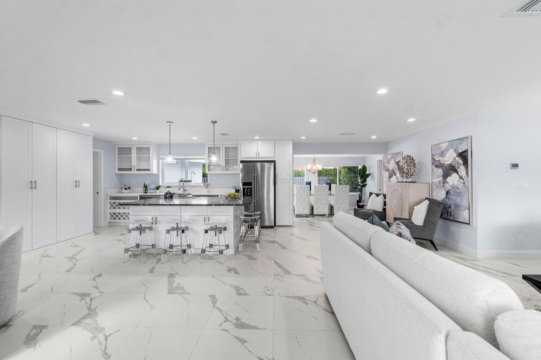 For Sale: $2,200,000 (4 beds, 2 baths, 2003 Square Feet)