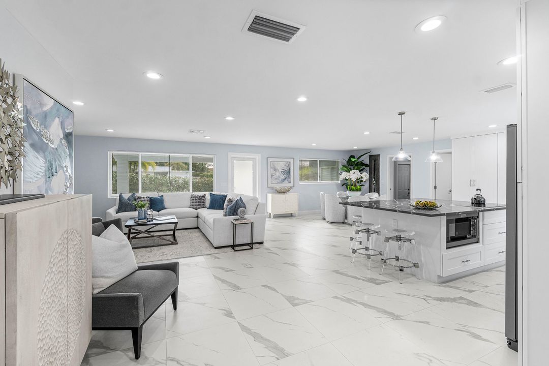 For Sale: $2,200,000 (4 beds, 2 baths, 2003 Square Feet)