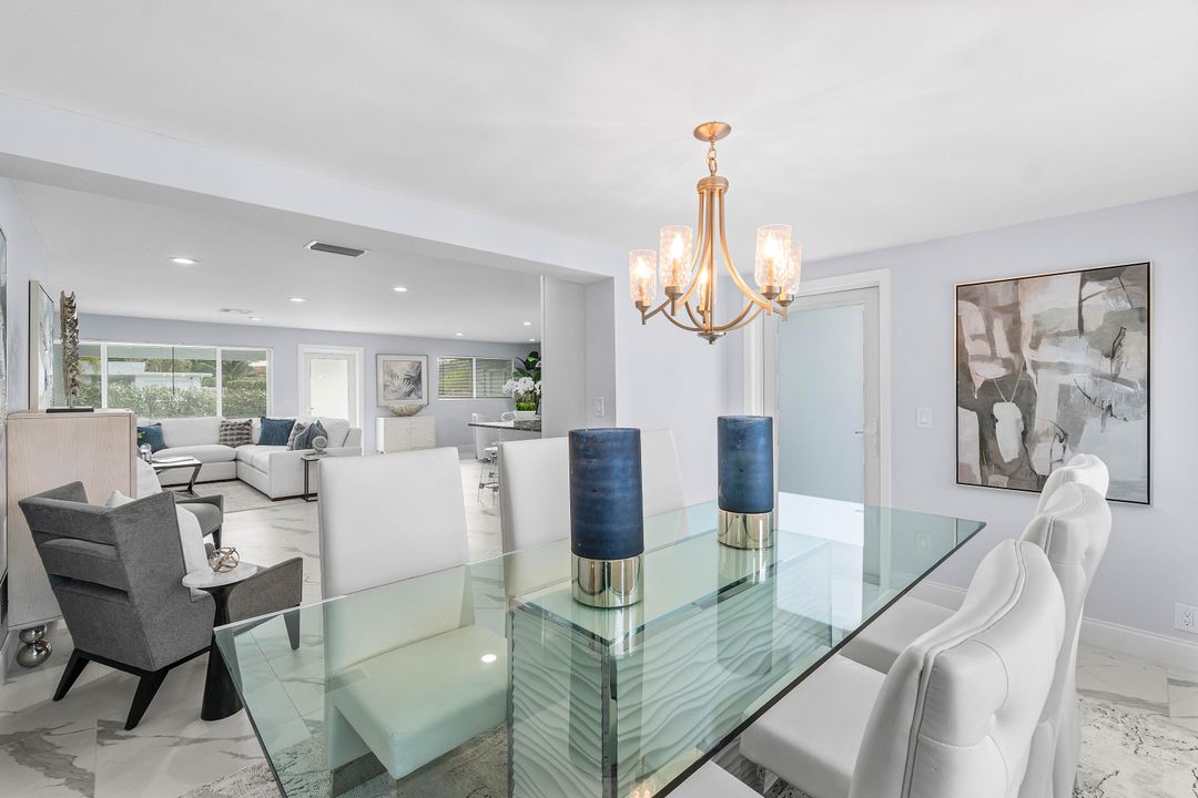 For Sale: $2,200,000 (4 beds, 2 baths, 2003 Square Feet)