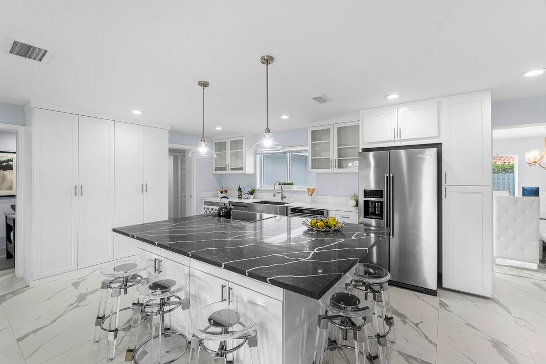 For Sale: $2,200,000 (4 beds, 2 baths, 2003 Square Feet)