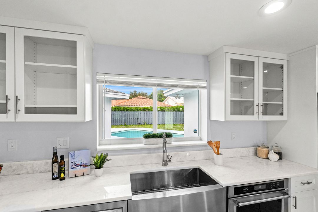 For Sale: $2,200,000 (4 beds, 2 baths, 2003 Square Feet)