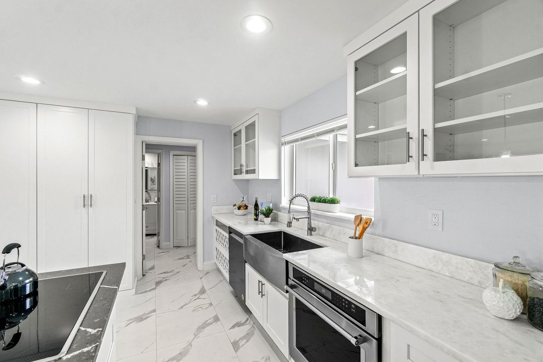 For Sale: $2,200,000 (4 beds, 2 baths, 2003 Square Feet)