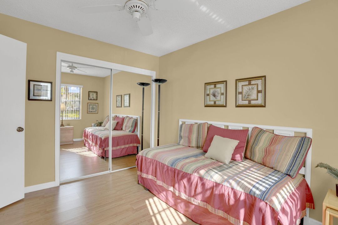 For Sale: $195,000 (2 beds, 2 baths, 1178 Square Feet)