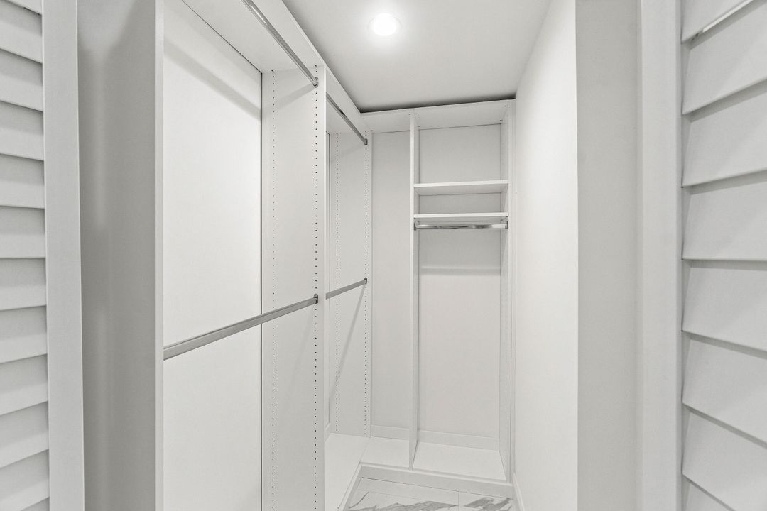 For Sale: $2,200,000 (4 beds, 2 baths, 2003 Square Feet)