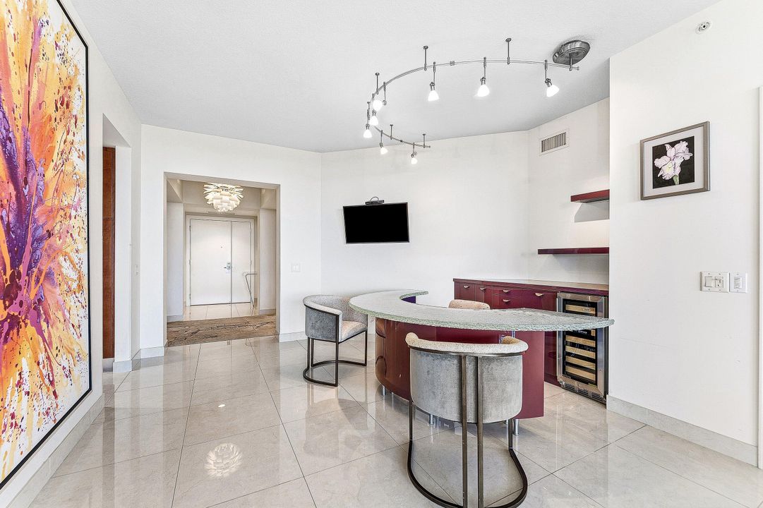 待售: $999,999 (3 贝兹, 3 浴室, 2494 平方英尺)