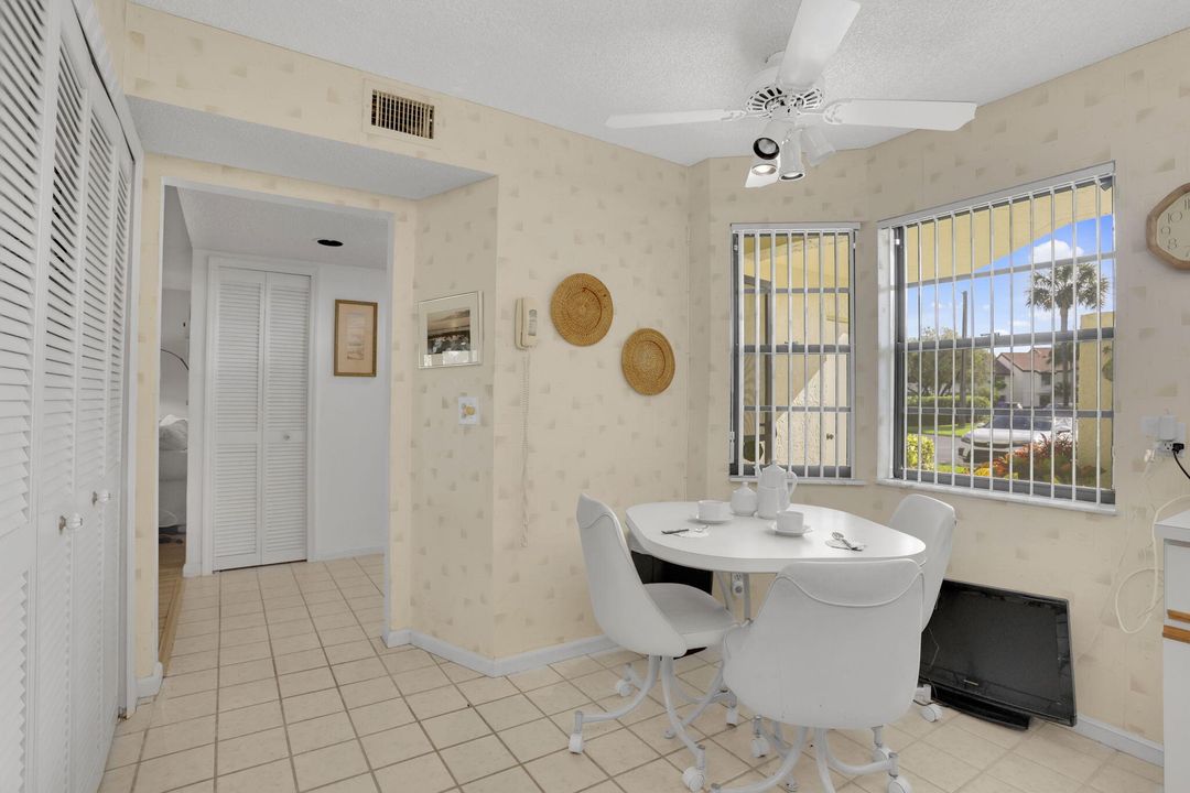 For Sale: $195,000 (2 beds, 2 baths, 1178 Square Feet)